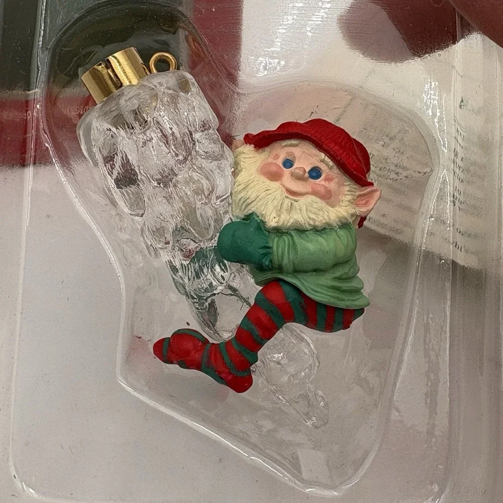 Hallmark Holiday Magic Lighted Ornament 1986 Elf with Icicle Keep on Glowin'‎